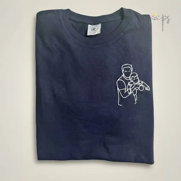 Majica sa personalizovanim vezom