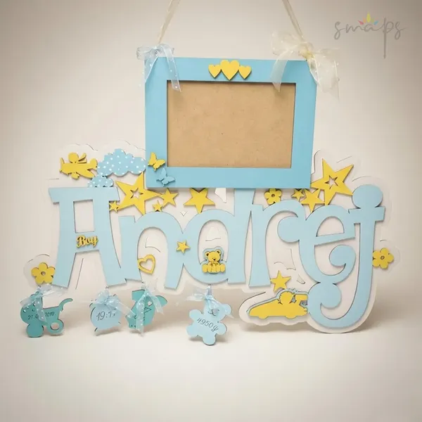 Poklon ram sa dječijim motivima i informacijama