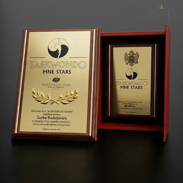 Ekskluzivna drvena plaketa za Taekwondo klub MNE STARS